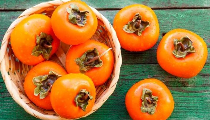 چرا باید خرمالو بخوریم؟